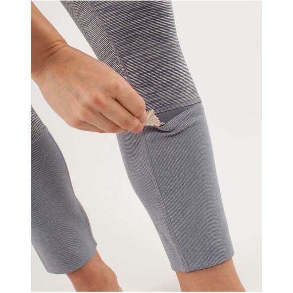 Lululemon Wunder Under Crop Special Edition Wee Are From Space Legging Size 8 - Picture 3 of 11